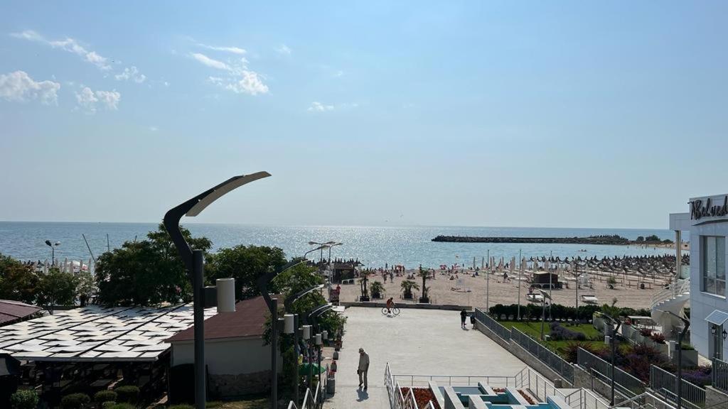 Central Apartment Mangalia Buitenkant foto