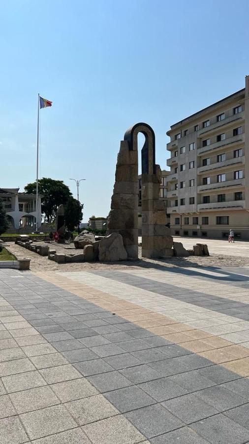 Central Apartment Mangalia Buitenkant foto